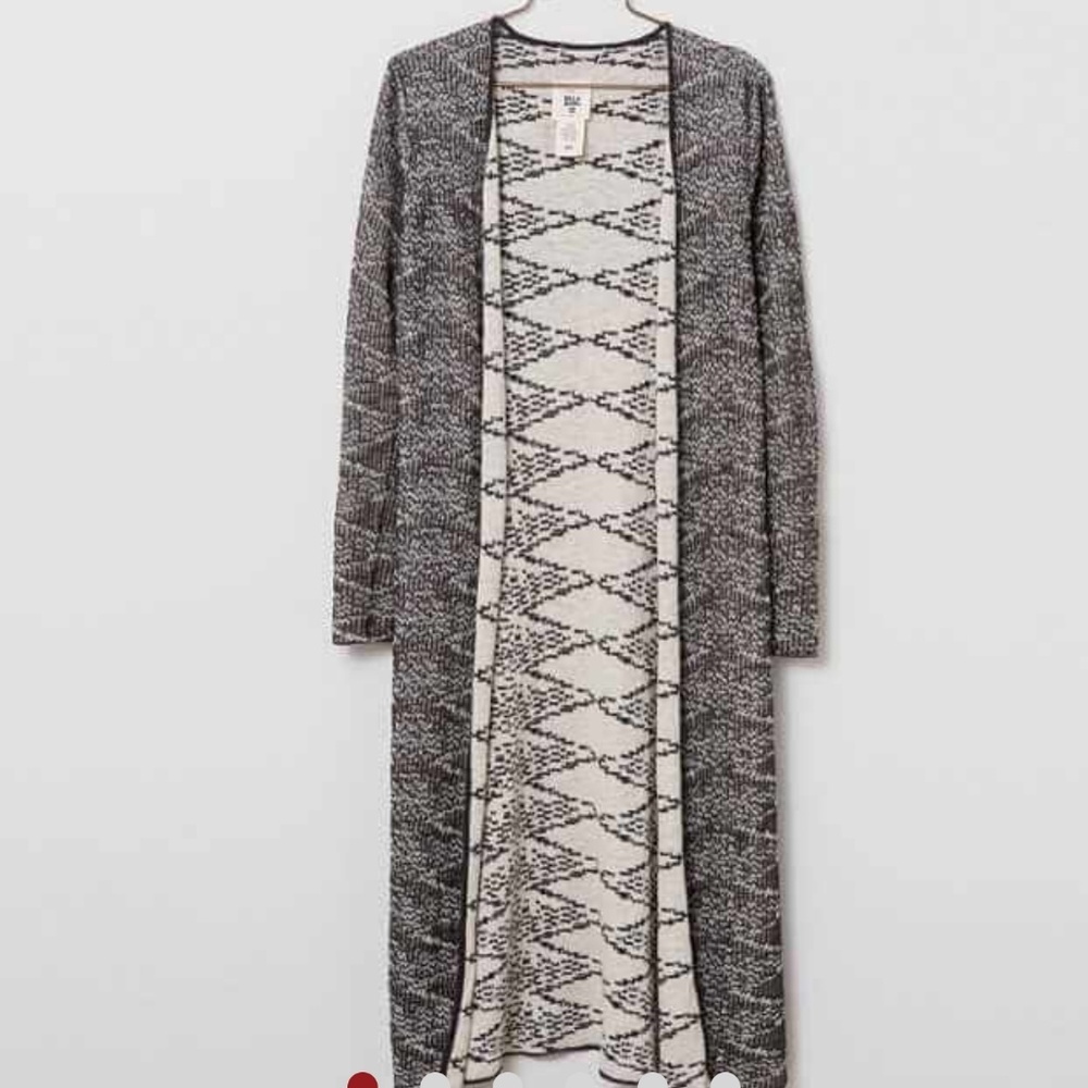🎉SALE🎉🆕 Reversible Diamond Design Cardigan